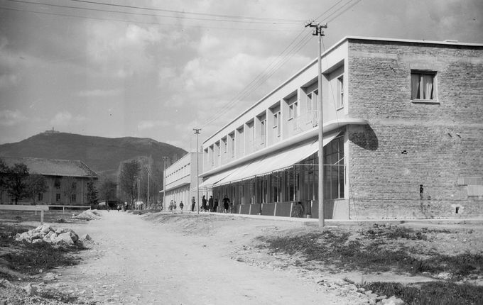 . Komunalni blok na nekdanji Cesti 5. &copy;hrani Goriški muzej