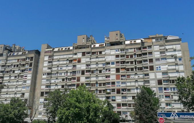 Novi Beograd, Jugoslavija (danes Srbija) .  