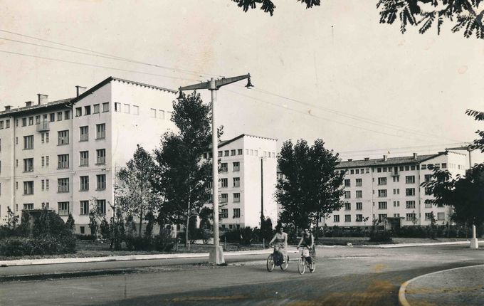 Ruski bloki nekoč. Vir: Goriški muzej.  &copy;Blaž Kosovel