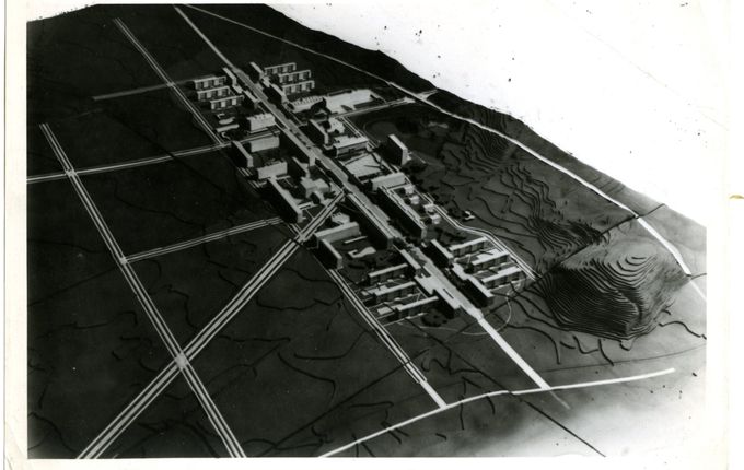 Edvard Ravnikar: idejna zasnova mesta. Vir: Muzej za arhitekturo in oblikovanje, Ljubljana.  