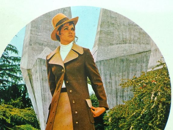 .  &copy;hrani Pokrajinski arhiv v Novi Gorici - PANG 0614 Modna konfekcija Ideal Nova Gorica, t.e. 18