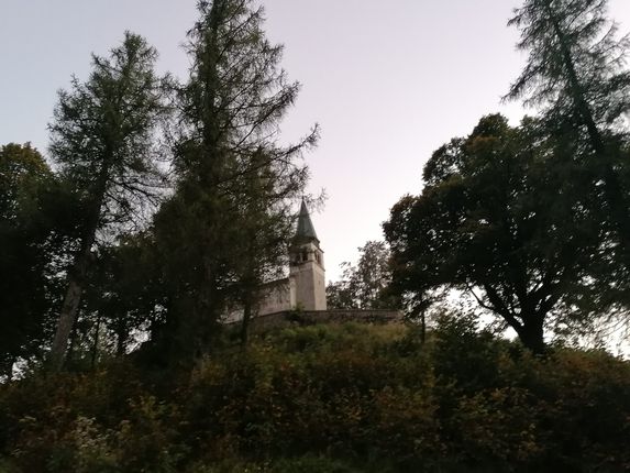 . Cerkev Antona Padovanskega na Lokvah. &copy;Foto: Blaž Kosovel